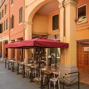 https://sunny-house-by-studio-vita.emilia-romagnahotels.net