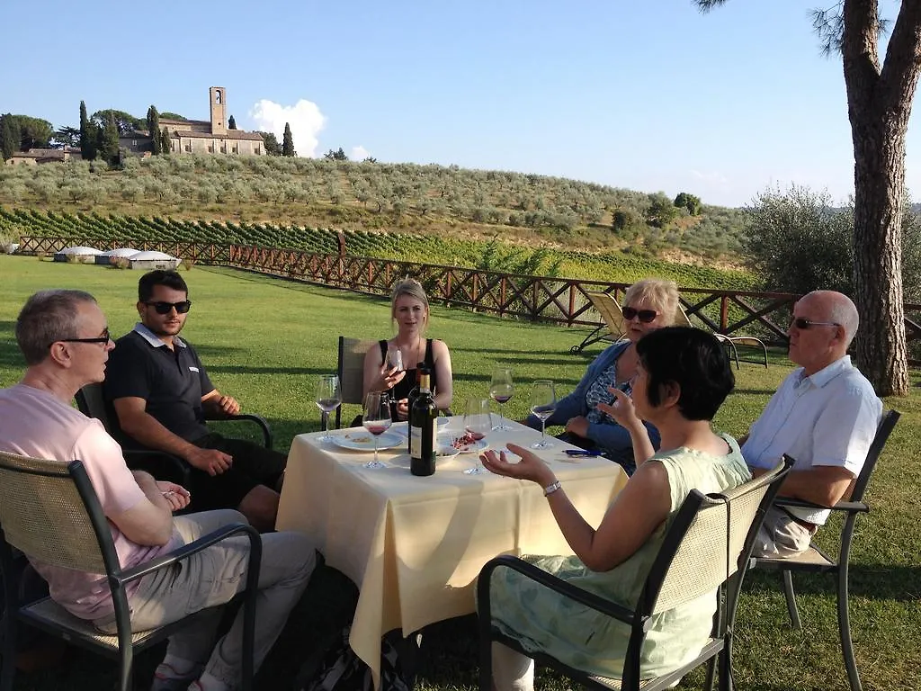 Villa Fattoria Abbazia Monte Oliveto San Gimignano