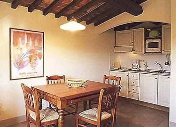 Villa Fattoria Abbazia Monte Oliveto San Gimignano Italien