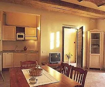 Villa Fattoria Abbazia Monte Oliveto San Gimignano